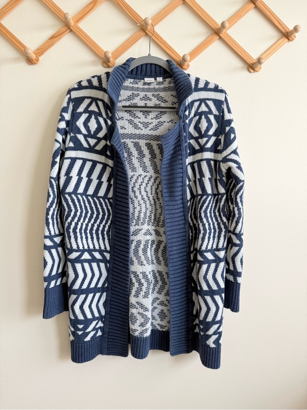 Gap Geometric Pattern Knit Cardigan